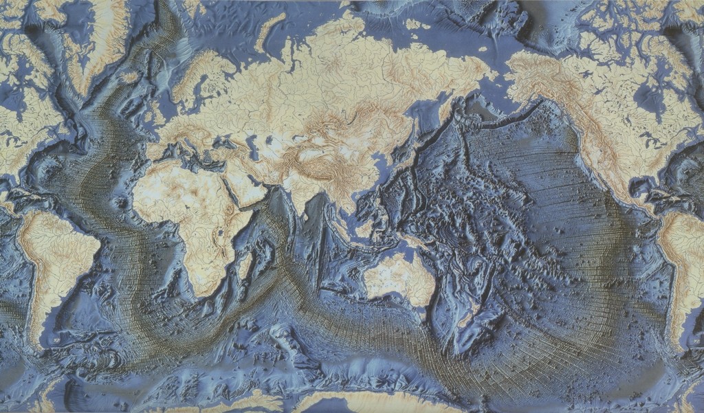 Cartes des dorsales océaniques