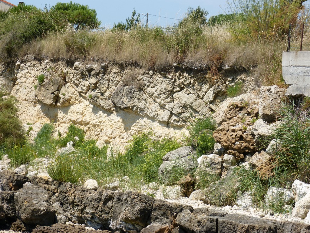 104-1 02 Les cailloux tout cassés